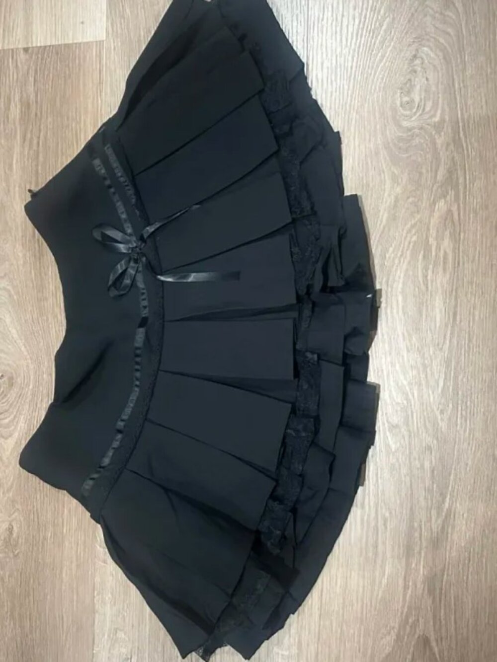 [AKIRA] BLACK PLEATED SKIRT US WOMENS MEDIUM